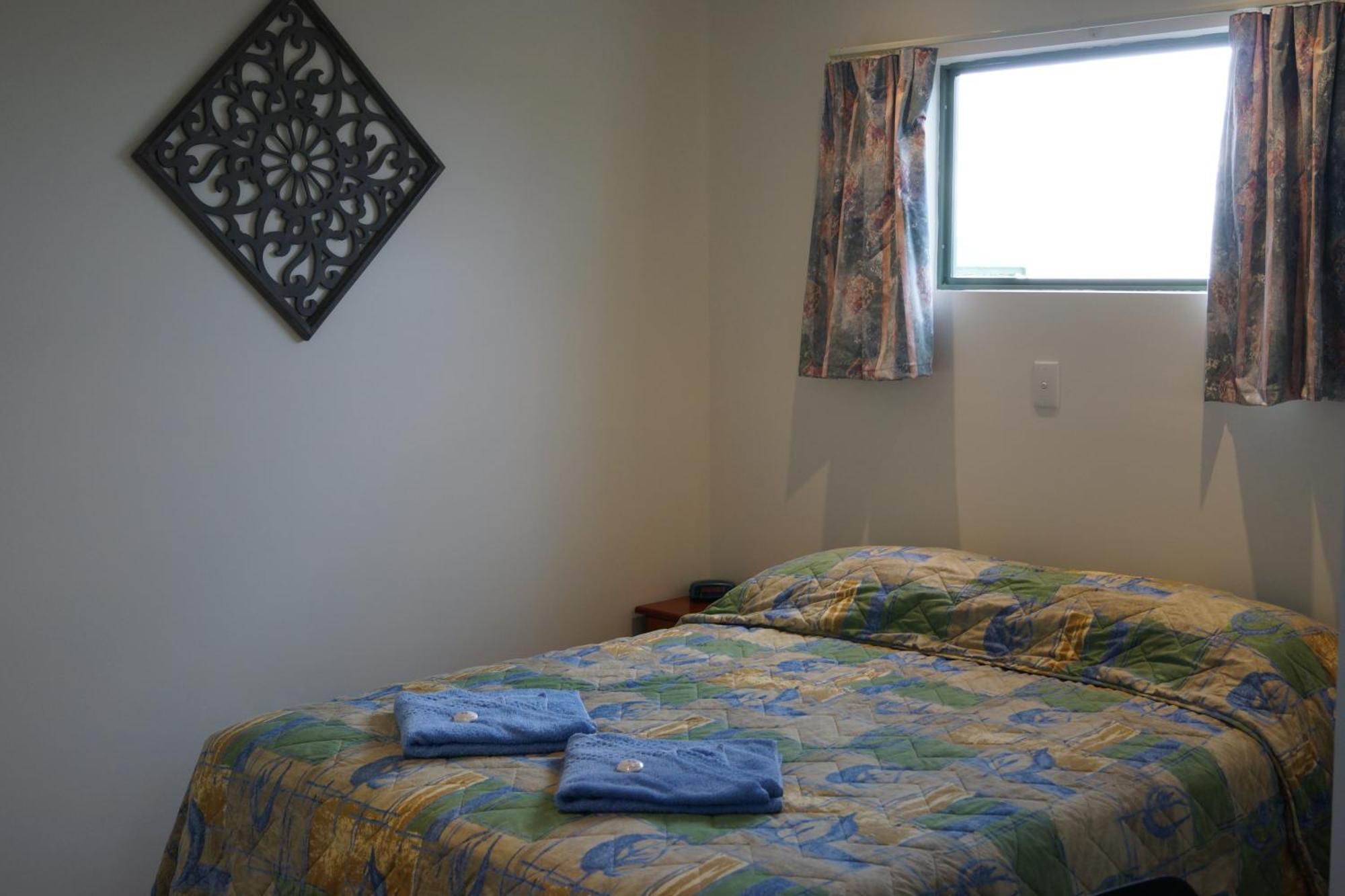 Lake Albert Caravan Park Hotel Meningie Room photo